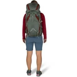 Osprey Eja 38 -Sac à Dos De Ski Osprey Eja 38L Cloud Grey S22 OnBody3 1