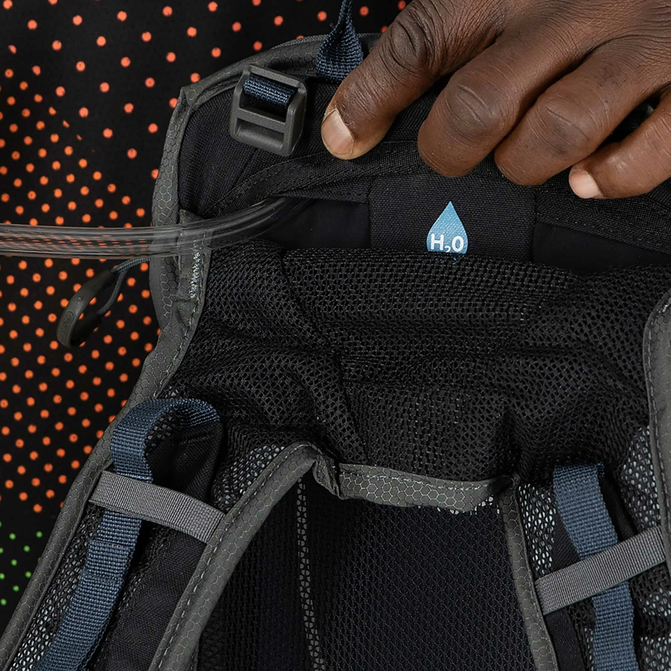 Osprey Syncro 12 9 Osprey Syncro 12 – Image 7