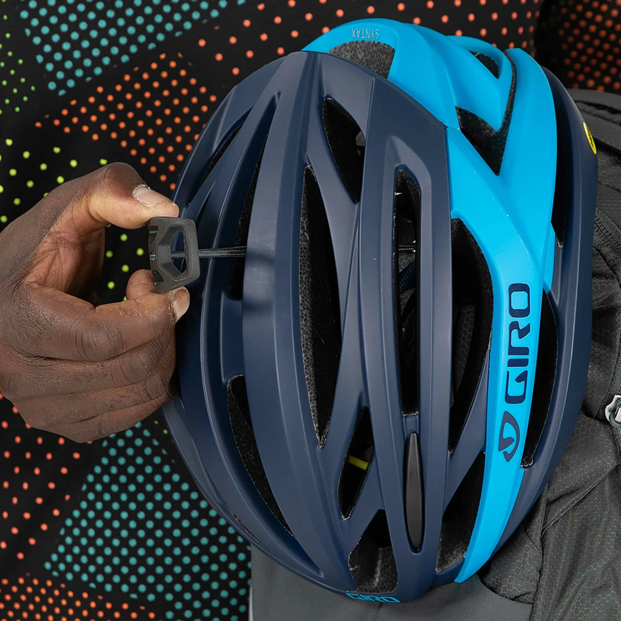 Osprey Syncro 12 11 Osprey Syncro 12 – Image 9