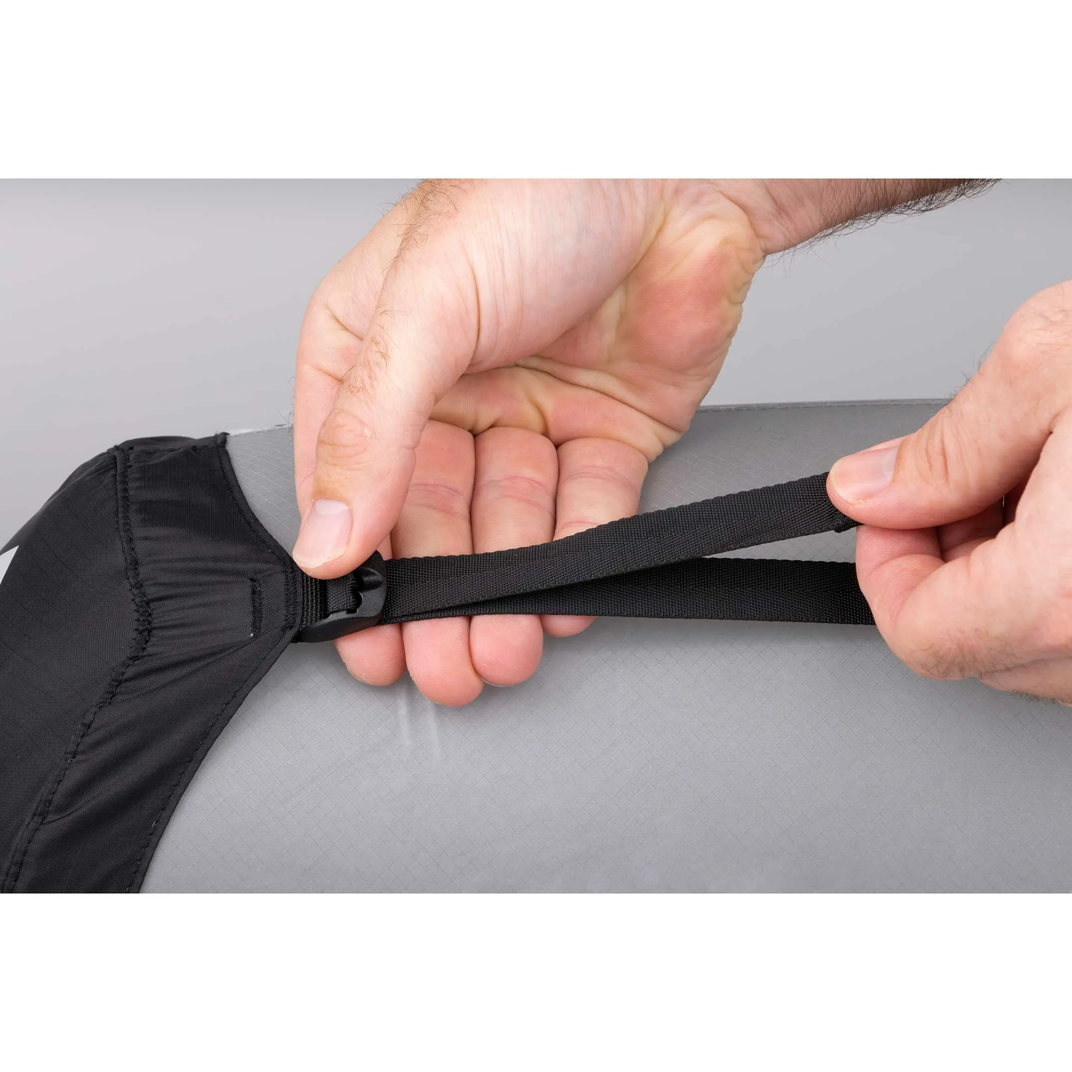 Sea To Summit Evac Compression Dry Bag UL 13L High Rise / Jet Black 10 Sea To Summit Evac Compression Dry Bag UL 13L High Rise / Jet Black – Image 8